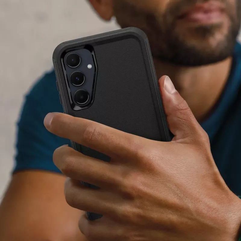 OtterBox Defender Series Rückseitenabdeckung für Samsung Galaxy S20 FE – Schwarz 77-95431