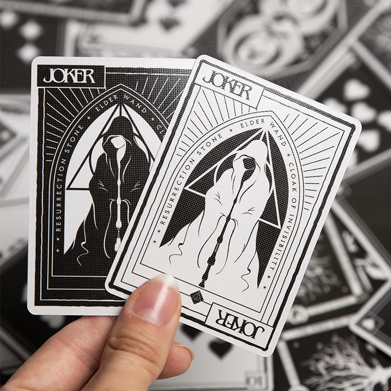 Paladone Harry Potter Dark Arts Spielkarten in Metalldose