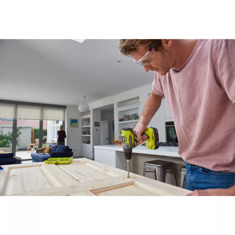 RYOBI ONE+ Akku-Bohrschrauber R18DD5-220S, 18V (Grün/Schwarz, 2x Li-Ion 2,0Ah Akkus, Tasche)