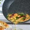 Salter BW09071AR Easy Pour 2-teiliges Bratpfannen-Set - 20cm & 24cm, geschmiedetes Aluminium, PFOA-freie Antihaftbeschichtung, induktionsgeeignet, Schwarz/Grau