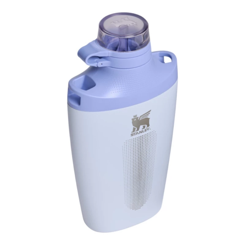 STANLEY Cross Bottle 0,68L Isolierflasche mit Schultergurt, Hellblau