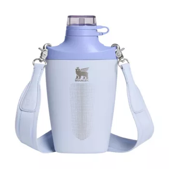 STANLEY Cross Bottle 0,68L Isolierflasche mit Schultergurt, Hellblau