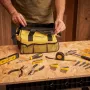 Stanley FatMax 16-teiliges Werkzeugset in gelber Tasche mit offenem Mund