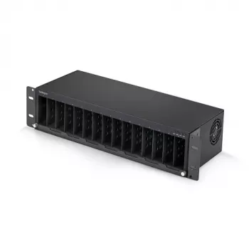 StarTech.com 15-Slot Media Chassis mit 4-Bay SATA RAID-Speicher, USB 3.0, TAA-konform