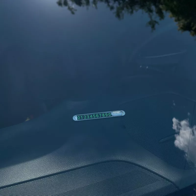 Tellur Temporäre Parkkarte mit Telefonnummer, Metallic-Silber
