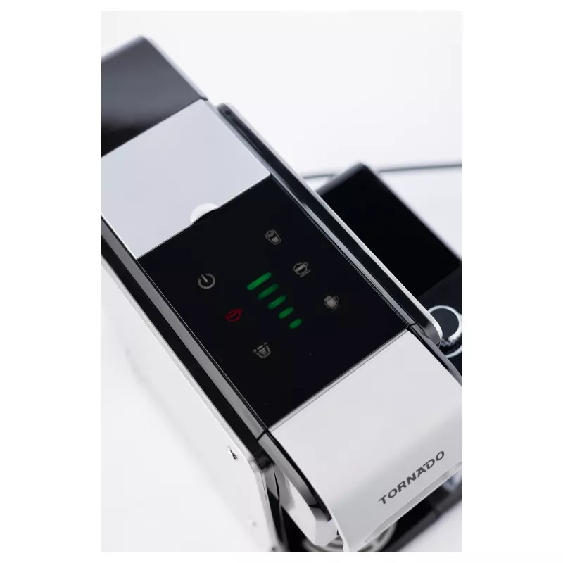 TORNADO TST-550M-GS 7-in-1 Kaffeemaschine mit 15-bar-Pumpe, 1,8-l-Wassertank, Milchaufschäumer – Schwarz/Silber