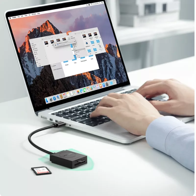 UGREEN USB 3.0 Dual Slot Kartenleser für SD/TF-Karten – 5 Gbit/s Datenübertragung