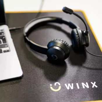 WINX CALL Clear 3,5-mm-Headset, kabelgebunden, On-Ear, mit Geräuschunterdrückungsmikrofon, Lautstärkeregler, Kunstlederpolster - Schwarz