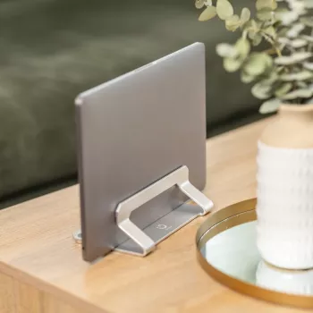 WINX DO Ergo Vertikaler Laptop-Ständer - Space Grey Aluminium, verstellbare Breite 10-30mm, rutschfest, Desktop-Organizer