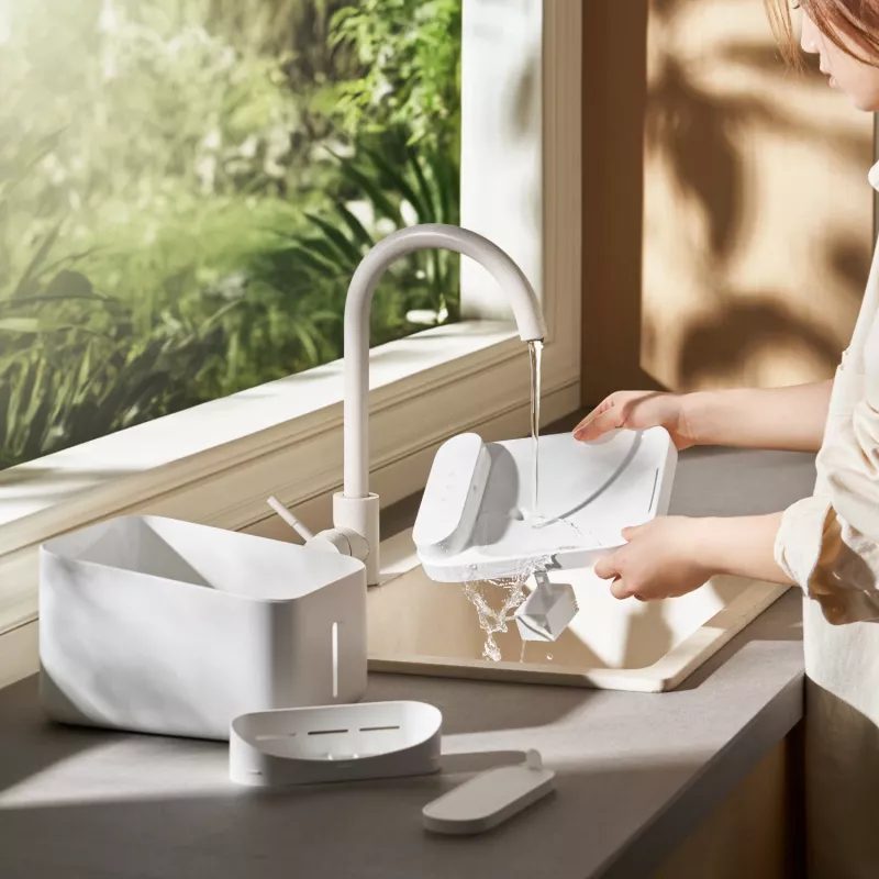 Xiaomi Smart Pet Fountain 2 - 2L Automatischer Katzen- und Hundetrinker mit Vierfachfiltration, App-Steuerung, leisem Pumpensystem, Weiß